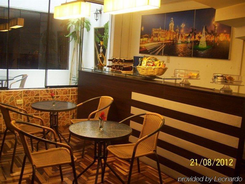 Casahotel Jockey Plaza Mall Лима Ресторан фото